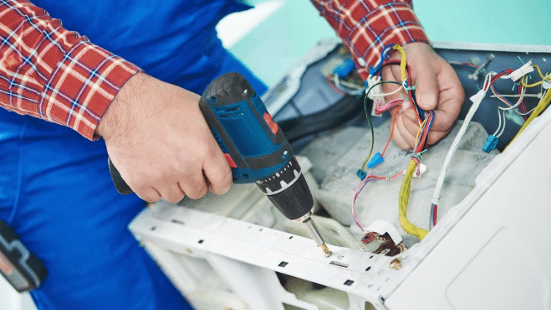 Saruhanlı Dominox Dominox çamaşır makinesi kart tamiri – Su almama arızası orijinal parça ile giderildi. - Teknik servis örneği